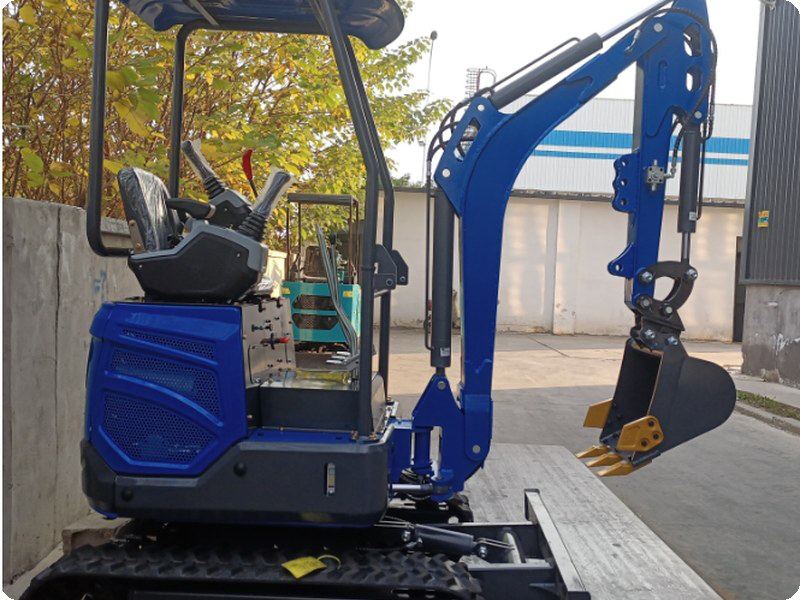T18 Mini Excavator (Larger Chassis)