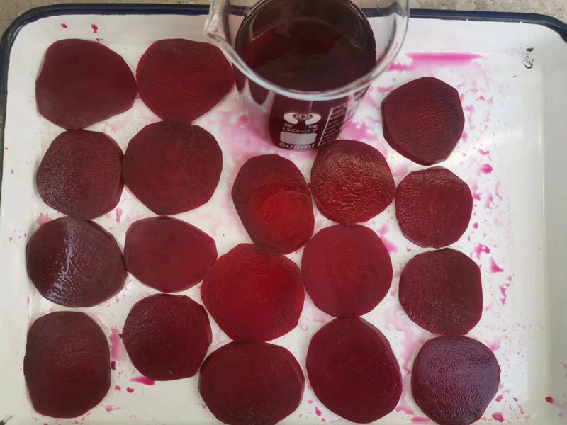 Canned red beets