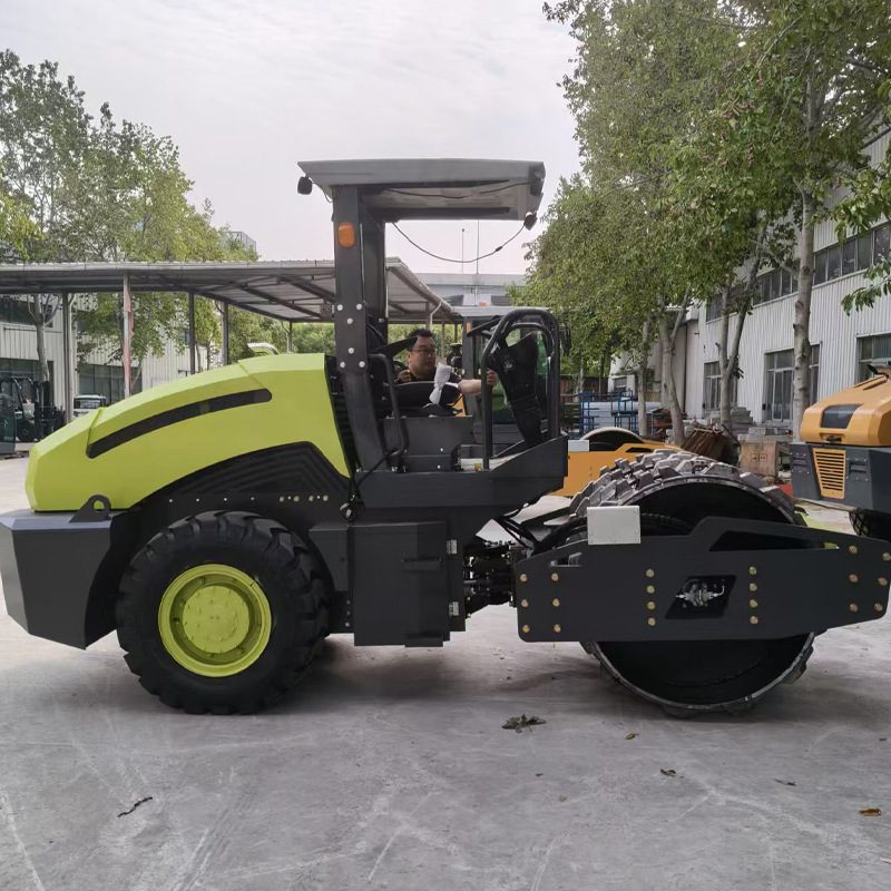 Single-Drum Roller 6T image 2