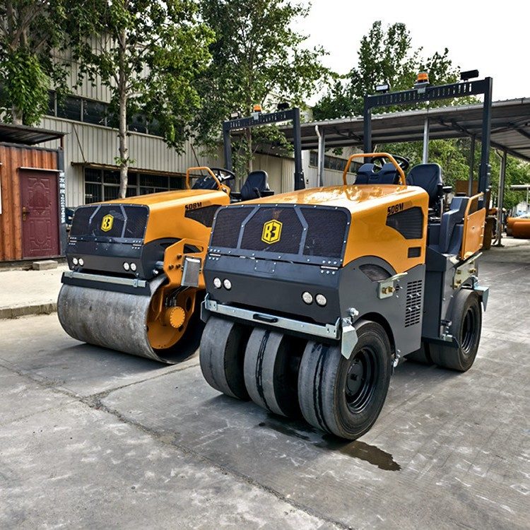 Tandem Rubber-Wheel Roller image 2