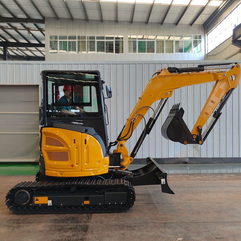 Mini Excavator (Orchard) image 2
