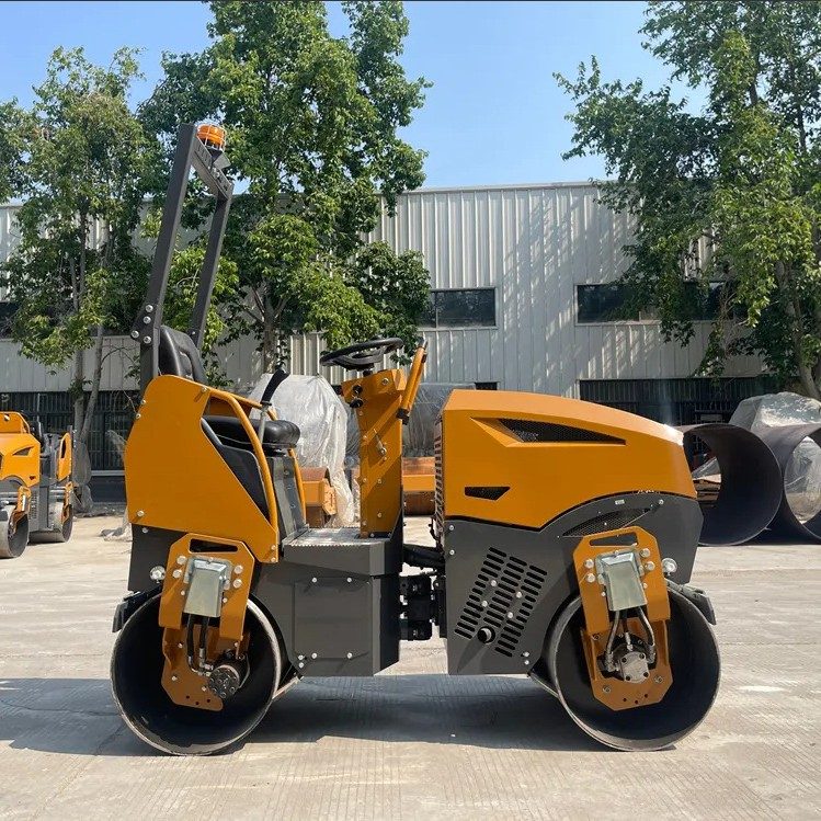 Ride-On Double-Drum Roller 1.3T image 3