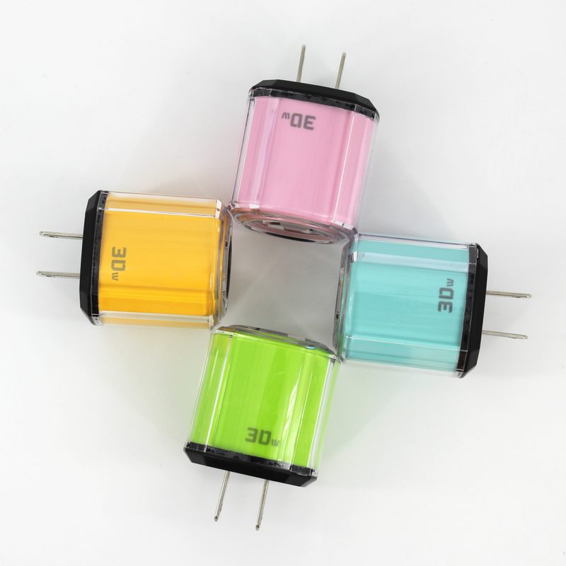 Multi-Port USB Charger 30W image 2
